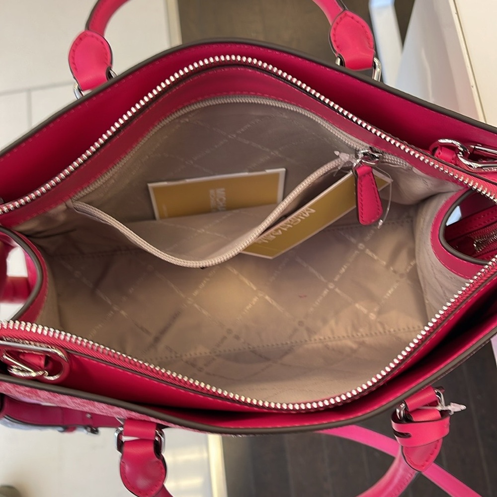 Michael Kors Sheila Medium Ombré Signature CZ Logo Satchel Crossbody Center - Picture 11 of 16